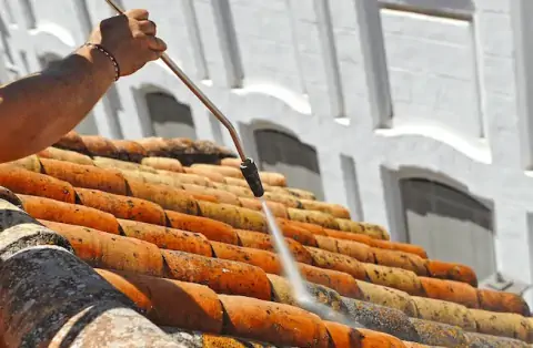 Nettoyage de toitures - Confrançon